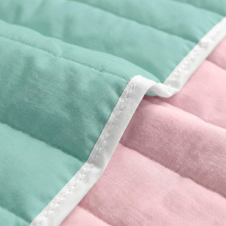 Happy Friday Tagesdecke, Mintgrün, Textil, Grafikmuster